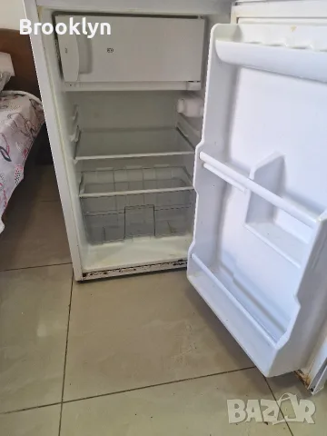 Продава се хладилник Краун, снимка 6 - Хладилници - 56598926