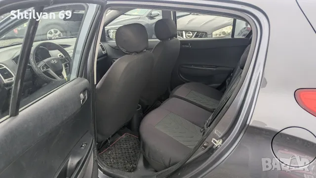 Hyundai i20 1.25 gas, снимка 8 - Автомобили и джипове - 56700720