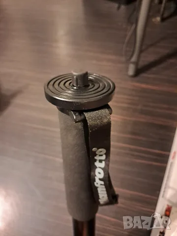 Manfrotto монопод 680B, снимка 8 - Чанти, стативи, аксесоари - 56601765