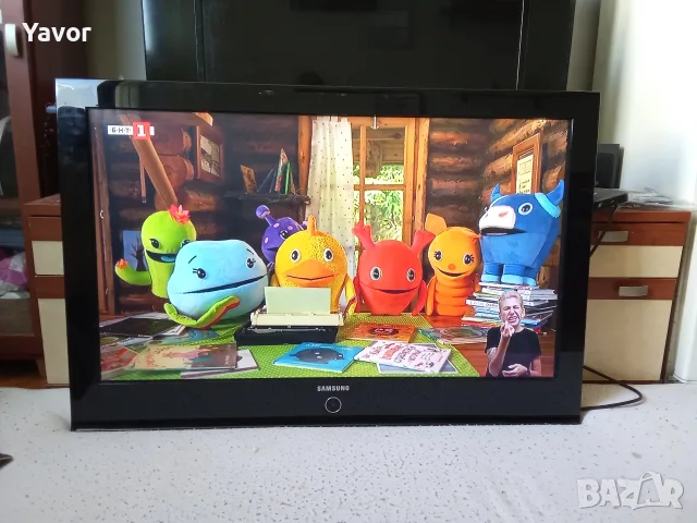 Отличен плазмен тв SAMSUNG 42 инча