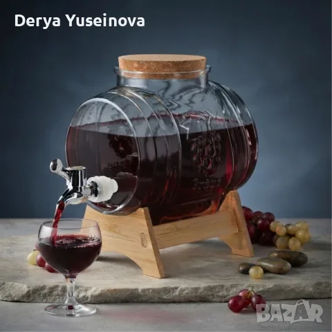 Елегантно стъклено буре за напитки 3 литра с дървена поставка и кран