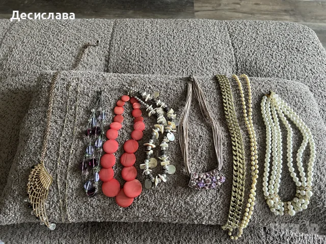 Колиета и гердани, снимка 5 - Колиета, медальони, синджири - 56567066