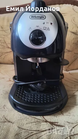 Продавам еспресо кафе машина De Longhi EC 191.CD