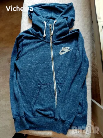 Спортна горница найк, снимка 2 - Спортни дрехи, екипи - 56600995