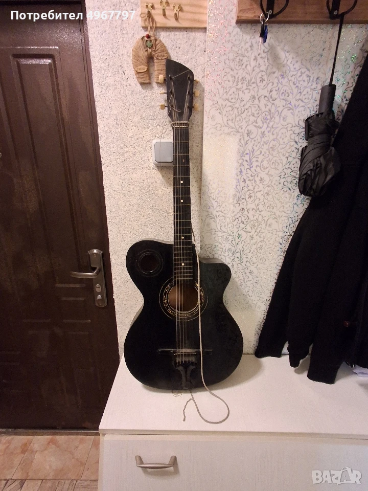 продавам класическа китара, цена 25 евро*, снимка 1