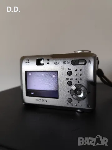 Sony Cybershot DSC S-60, снимка 4 - Фотоапарати - 56594833