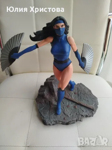 Kitana Mortal Kombat Diamond Select
