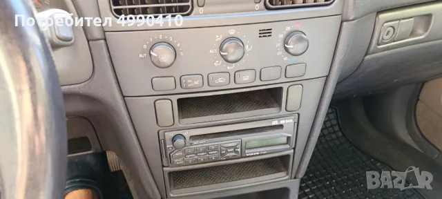Volvo v40 дизел, снимка 14 - Автомобили и джипове - 56652191
