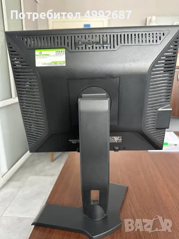 Монитор DELL 19", снимка 2 - Монитори - 56696659