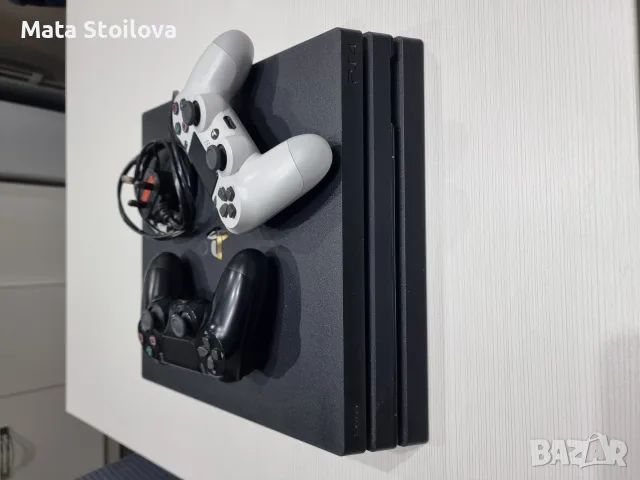 Продавам PlayStation 4