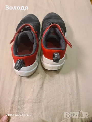 Детски маратонки Nike Downshifter 12, размер 27,5, снимка 7 - Детски маратонки - 56571201