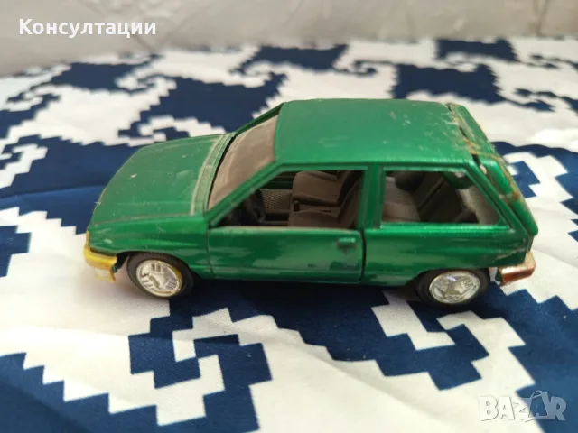 Лот 46 броя ретро колички и други метални играчки в снимките и описанието 