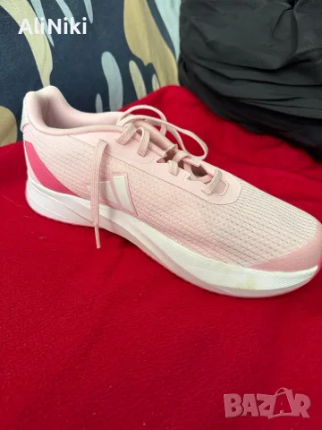 Дамски маратонки Adidas , снимка 2 - Маратонки - 56588165