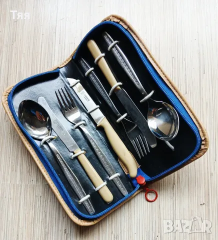 Туристически комплект с прибори  Трапезица 