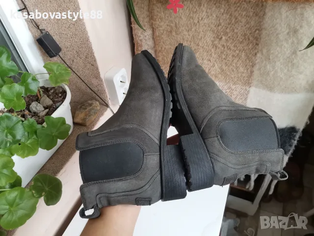 Боти Ugg Естествен велур  38 н. , снимка 4 - Дамски боти - 56616170