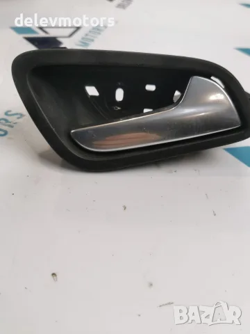E176R22600AB Вътрешна дръжка на предна дясна врата Ford Черна рамка и хромирана ръкохватка за Ford