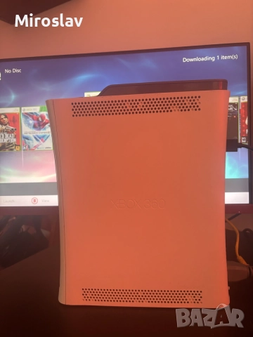 Хакнат Xbox 360 60GB, снимка 2 - Xbox конзоли - 56636903