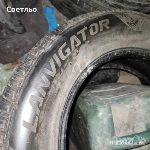 Зимни гуми 225/65/17, снимка 5 - Гуми и джанти - 56747018
