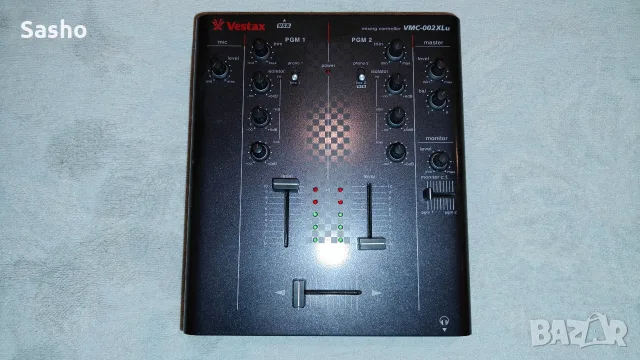 DJ миксер Vestax VMC-002XLu с USB