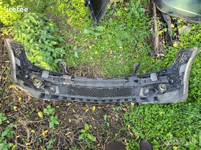 Предна Броня За Мерцедес C Clas w204, снимка 6 - Части - 56598925