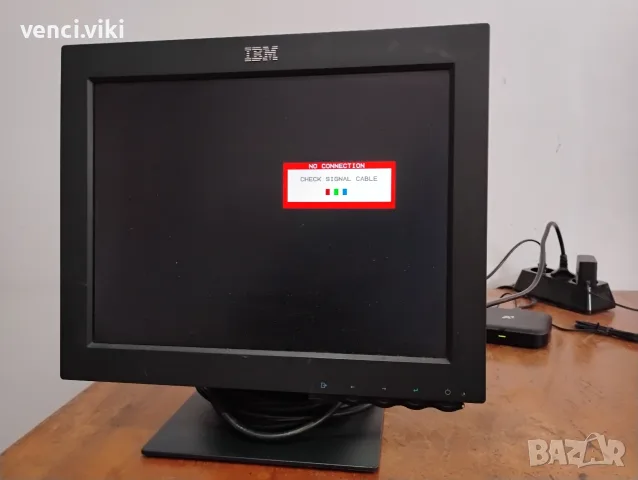 Монитор Tft15" IBM T541, снимка 2 - Монитори - 56633024