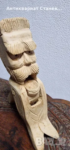 Винтидж дървена лешникотрошачка , снимка 3 - Аксесоари за кухня - 56750795