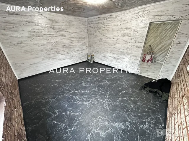Разград / Къща с двор , снимка 5 - Къщи - 56578222