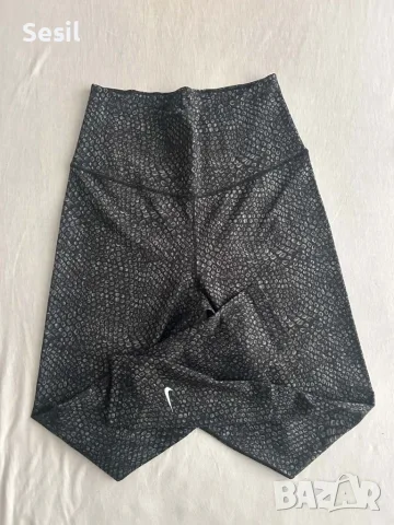 Оригинален клин Nike , снимка 3 - Клинове - 56681808