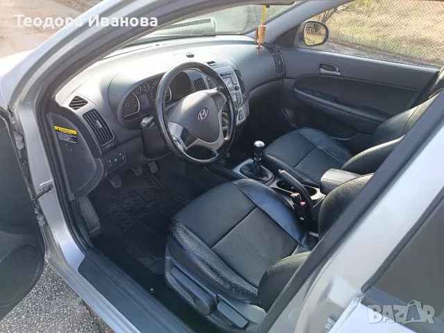 Hyundai i 30 1.6 CRDI, снимка 8 - Автомобили и джипове - 56592728