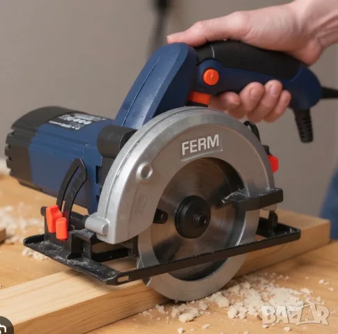 Mini sierra circular FERM 550W