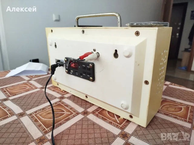 Радио блютуз в ретро стил, снимка 4 - Радиокасетофони, транзистори - 56698014