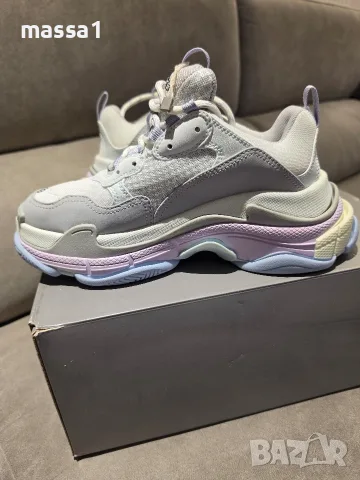 BALENCIAGA оригинални сникърси. 350 €, снимка 5 - Маратонки - 56655327
