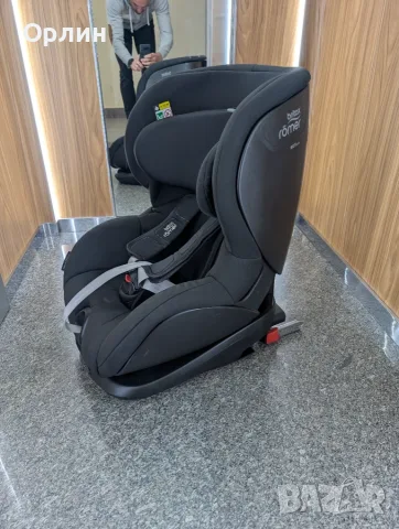 Детско столче за автомобил Britax Römer Trifix 2 i-Size, снимка 3 - Столчета за кола и колело - 56649657