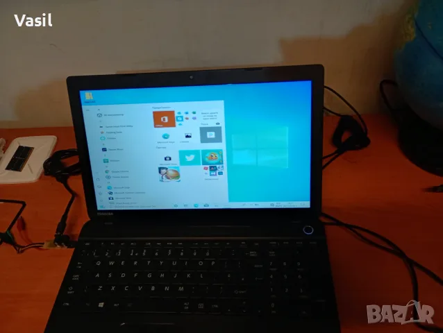 Лаптоп Toshiba Satellite C50D-A-138, снимка 2 - Лаптопи за дома - 56710447