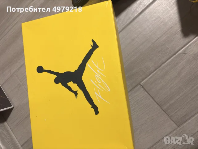 Jordan 4 Retro Yellow, снимка 4 - Маратонки - 56728229