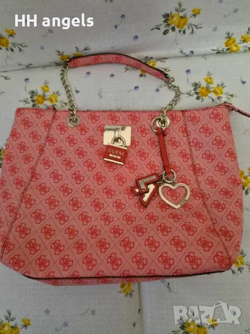 Guess чисто нова чанта с фабрична забележка