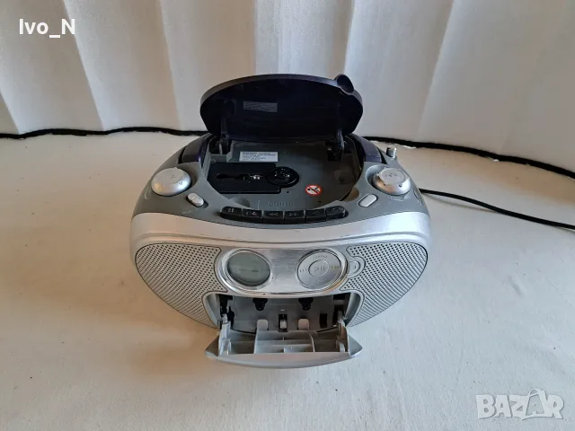 CD радио касетофон Philips AZ 1022., снимка 2 - Радиокасетофони, транзистори - 56621969