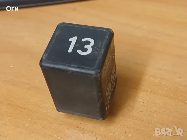 Реле климатик за Фолксваген Голф 2 , Пасат В3 и Сеат Толедо  171959141A  № 13
