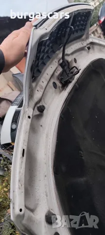 Преден капак Audi A4 B6, снимка 4 - Части - 56746056