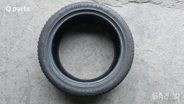 235 45 18 зимна гума 1бр. Goodyear 