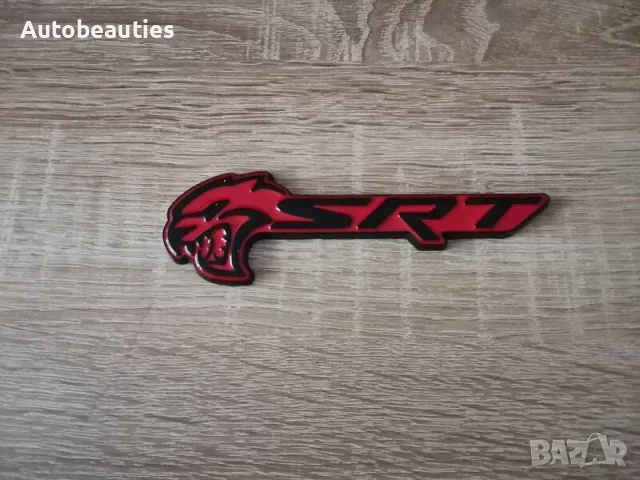 SRT Hellcat черно с червено емблема лява, снимка 4 - Аксесоари и консумативи - 56581232