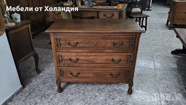 Дъбов скрин с 3 чекмеджета