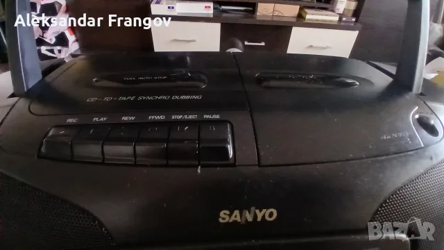SANYO MCD - Z8F  радиокасетофон CD, снимка 6 - Радиокасетофони, транзистори - 56619911
