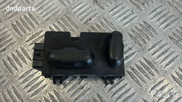 Управление предна лява седалка Cadillac SRX 2005 12450263 A4236 SRX (2004-2009)