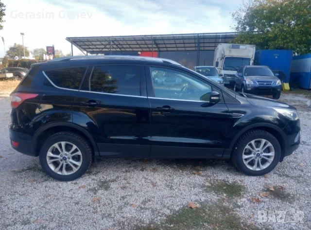 Ford Kuga 1.5 TDCI, снимка 8 - Автомобили и джипове - 56630993