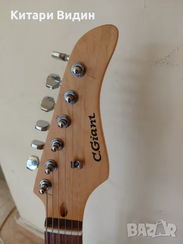 Продавам електрическа китара C.Giant , снимка 3 - Китари - 56744874