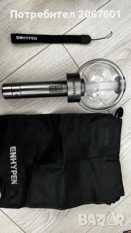 ENHYPEN V1 lighstick
all 7 photocards included