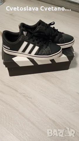 Маратонки Adidas 