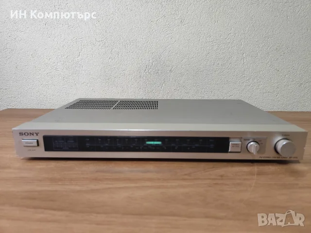 Продавам аналогов стерео тунер Sony ST-JX2L
