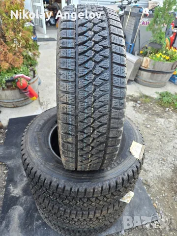 гуми 225/70 R15C Bridgestone Blizzak 
